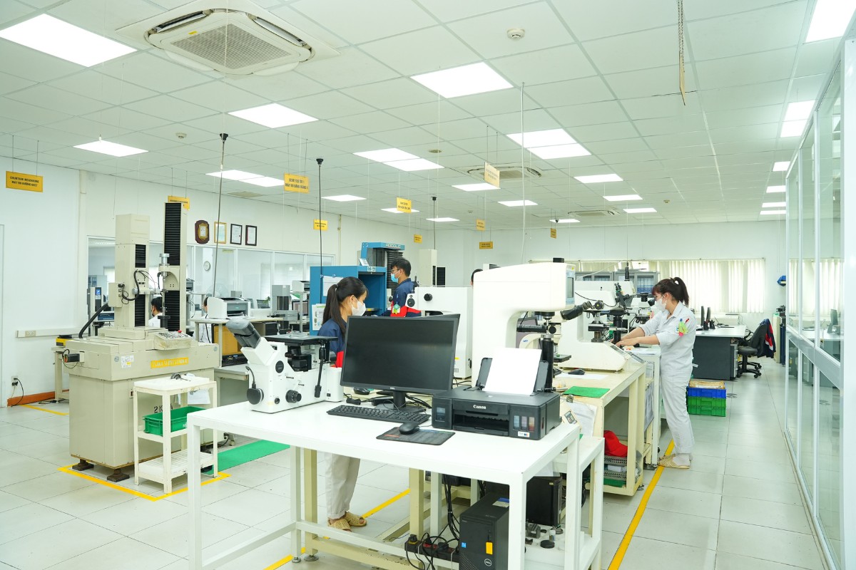 Cơ khí chính xác chất lượng quốc tế